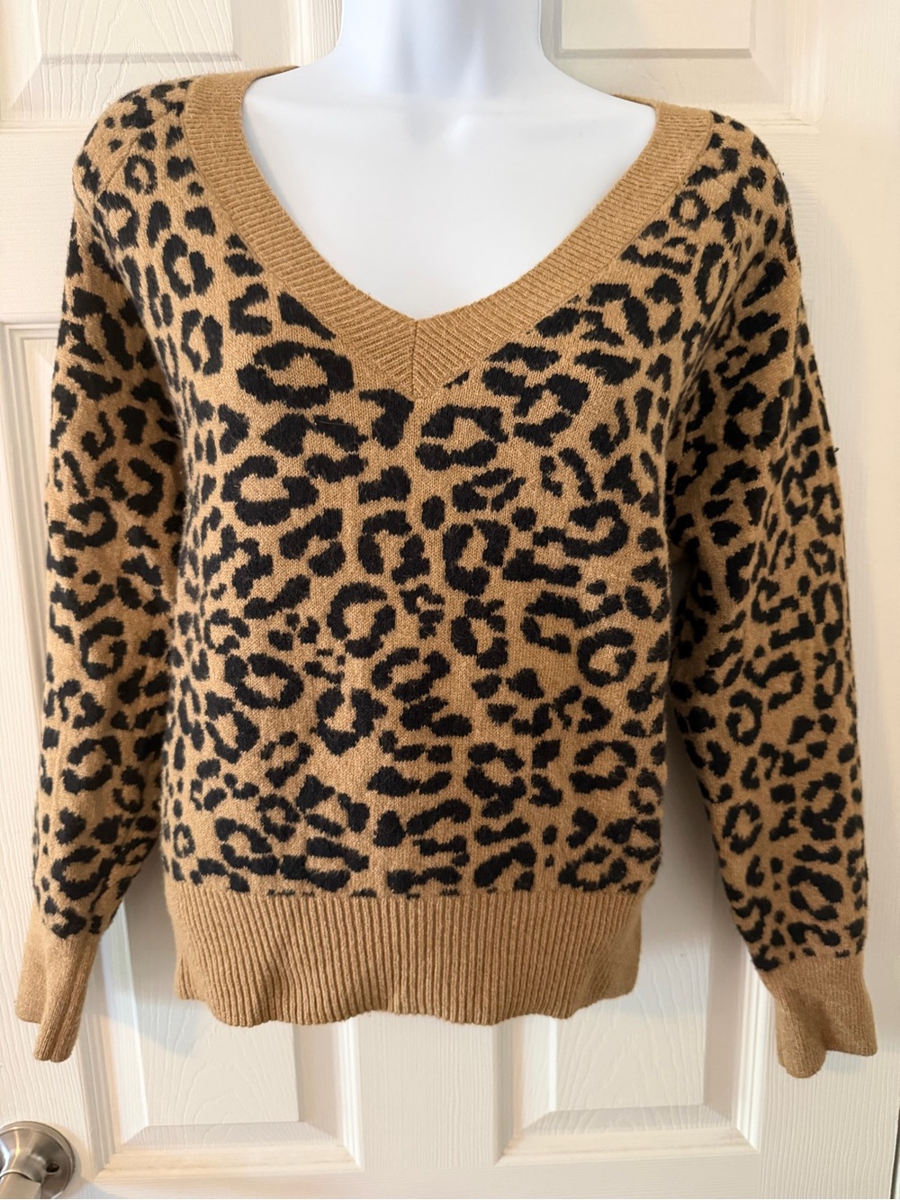 Old Navy Leopard V-Neck Sweater - Camel & Black